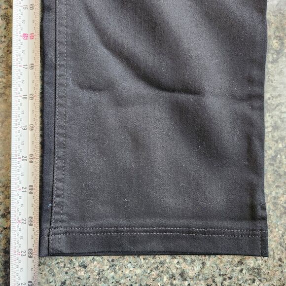 NWT mack + liam Pull-On Black Capris Pants Tummy Control Women 10 Cotton - Picture 7 of 8
